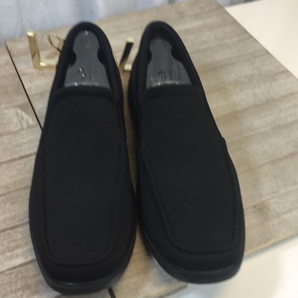 😎Sketchers Dress Knit Loafers😎